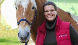Verena mit Little Joe Verena mit Little Joe